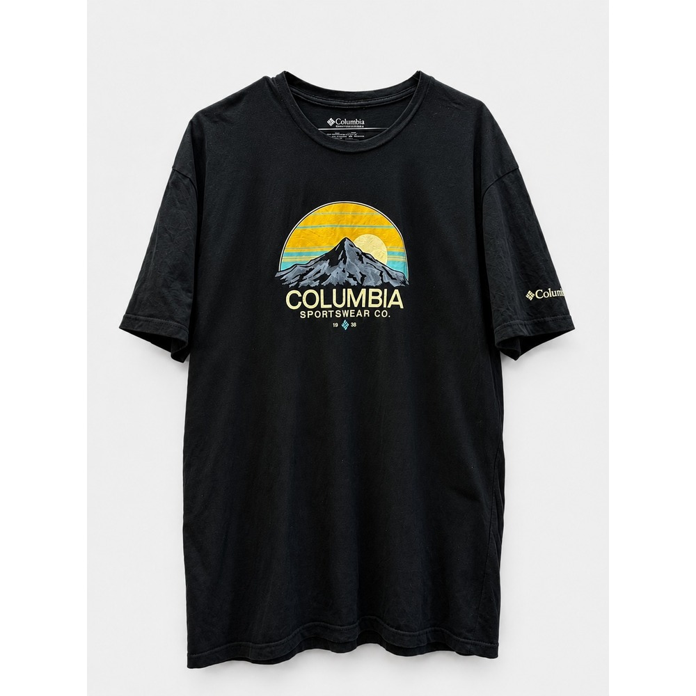 Columbia Men's XXL Mountain Sunrise Black T-Shirt Gorpcore Hiking Camp Shirt